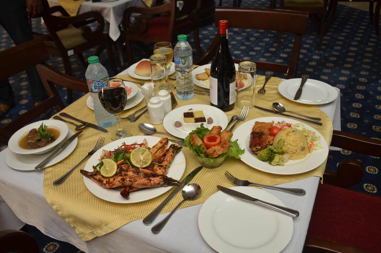 Oakwood Park Hotel Lekki Exterior photo