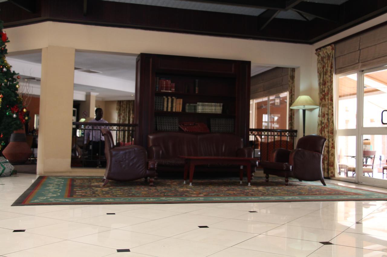 Oakwood Park Hotel Lekki Exterior photo