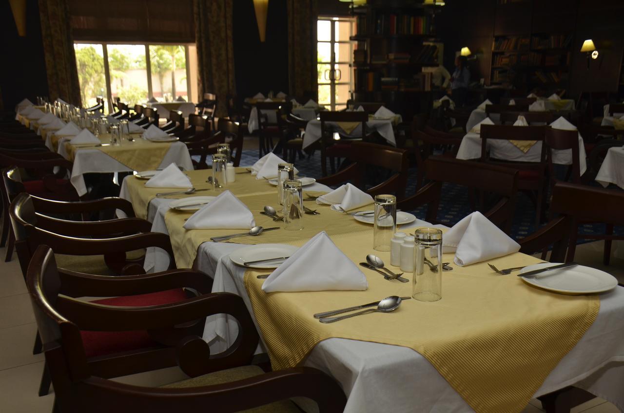 Oakwood Park Hotel Lekki Exterior photo